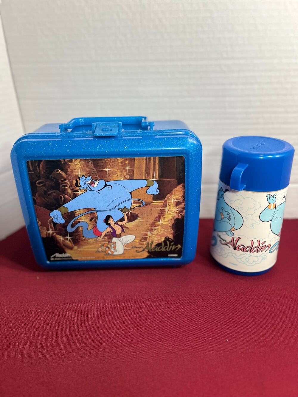 Vint 1993 Disney Aladdin Plastic Lunchbox with Matching Thermos Set Glitter Blue